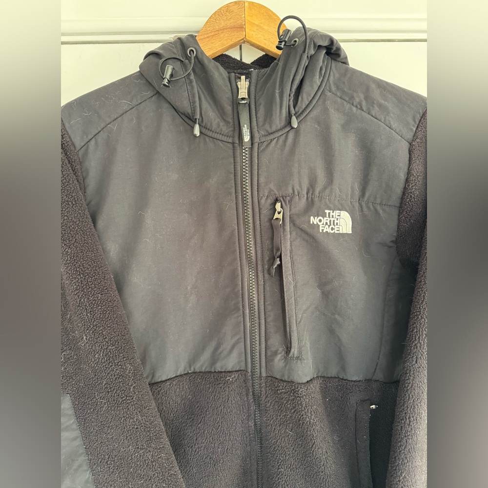 The North Face Black Fleece Jacket Hooded Retro Denali Jacket Windbreake… - Picture 3 of 9